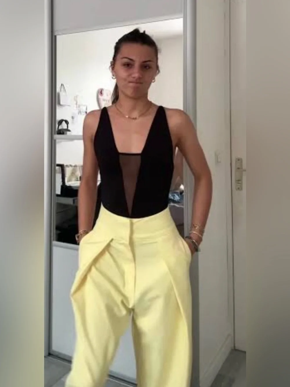 NWT. Zara Butter-Yellow Pleated Balloon High-Waisted Pants/Trousers. Size S.